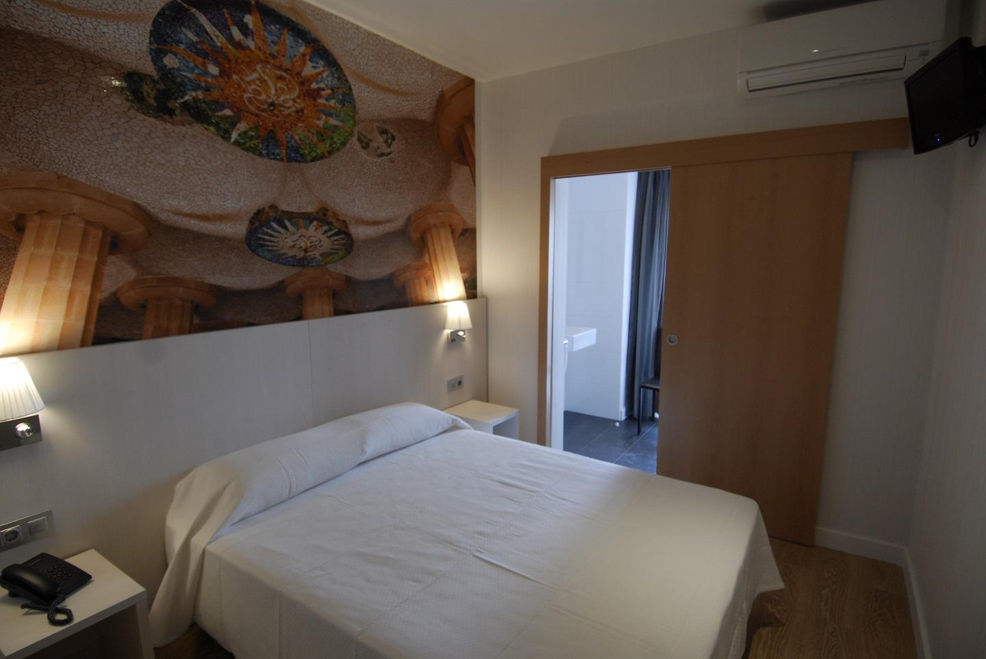 Hotel Transit Barcelona Bagian luar foto