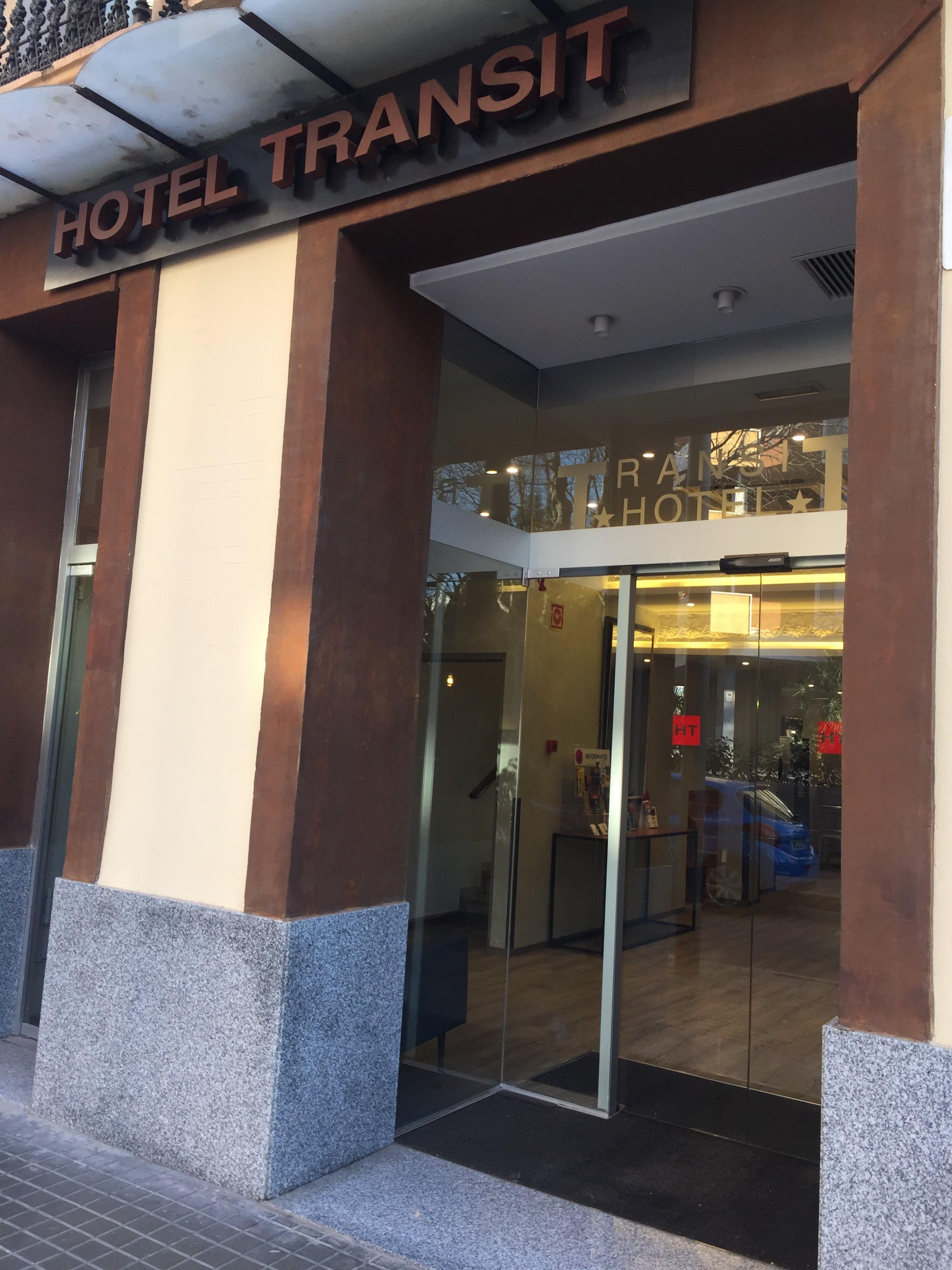 Hotel Transit Barcelona Bagian luar foto