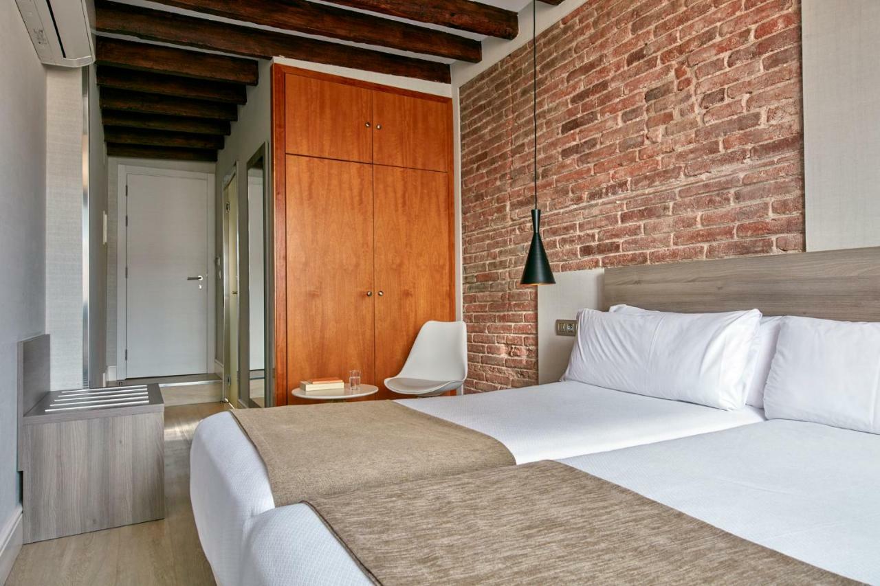 Hotel Transit Barcelona Bagian luar foto