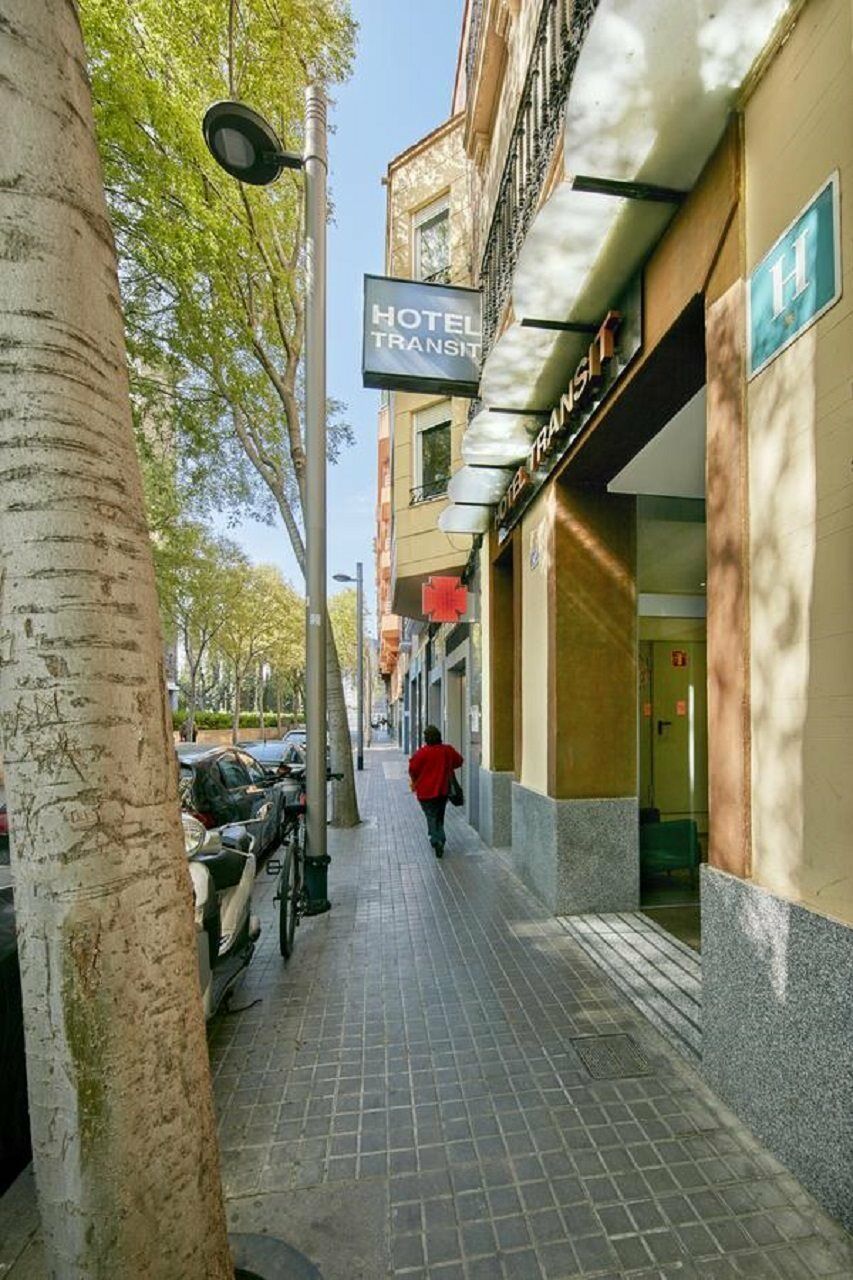Hotel Transit Barcelona Bagian luar foto