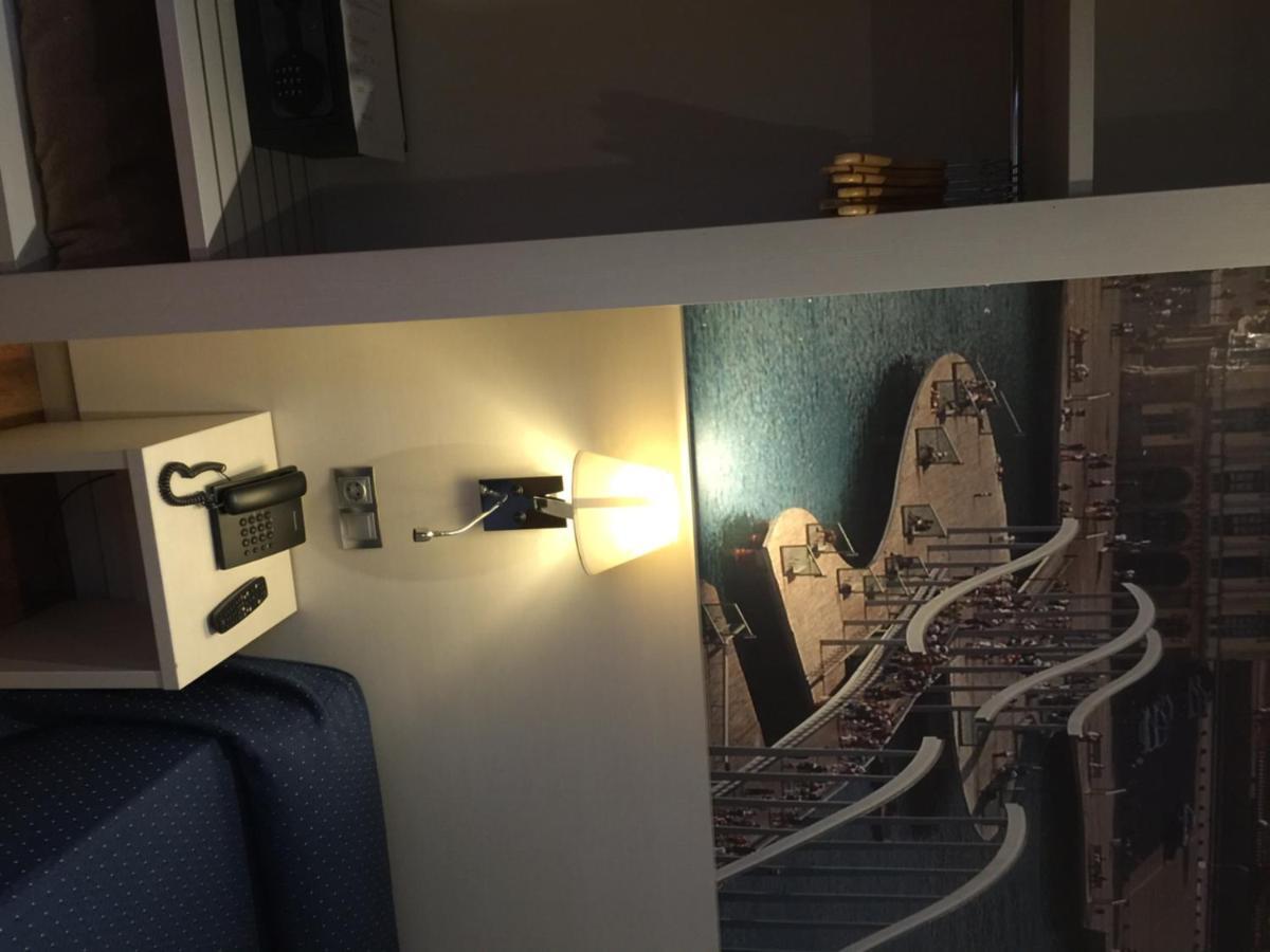 Hotel Transit Barcelona Ruang foto